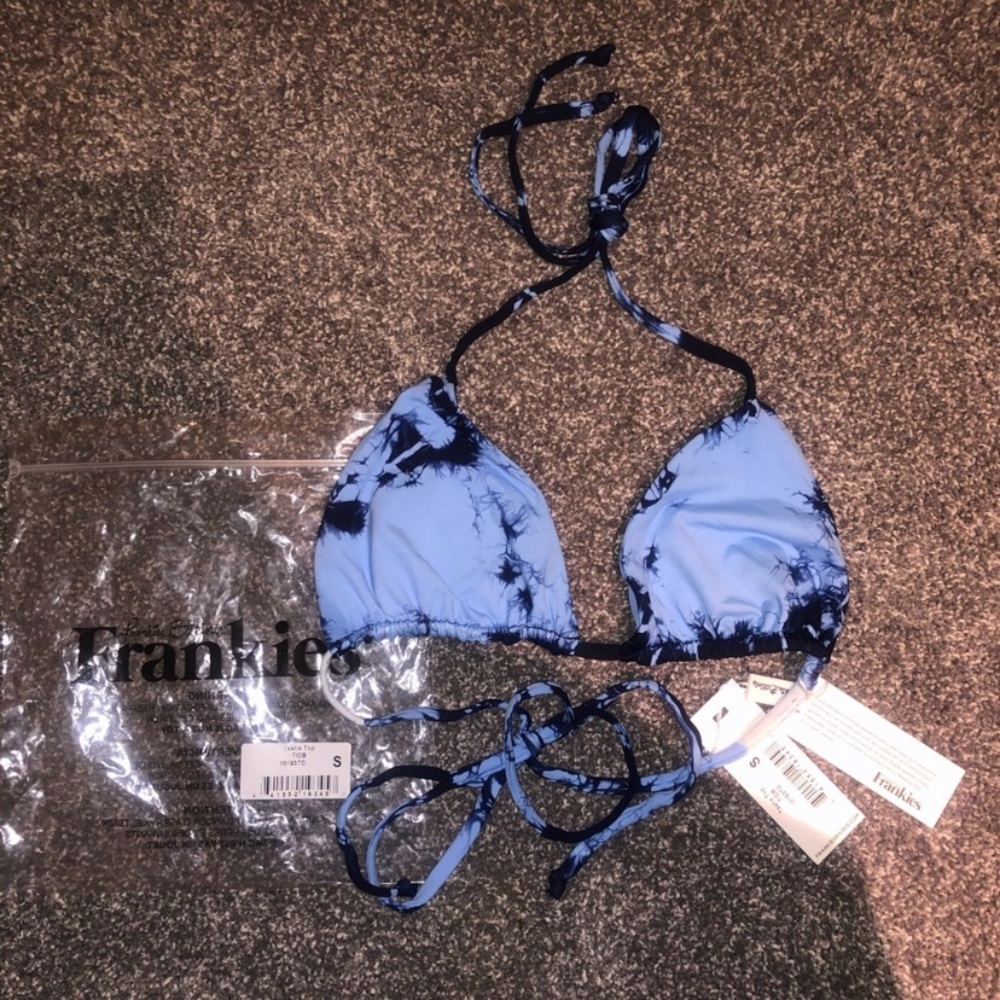 Frankie’s Bikinis x Sofia Richie Tasha Bikini Top